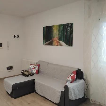 Lary&giu アパート