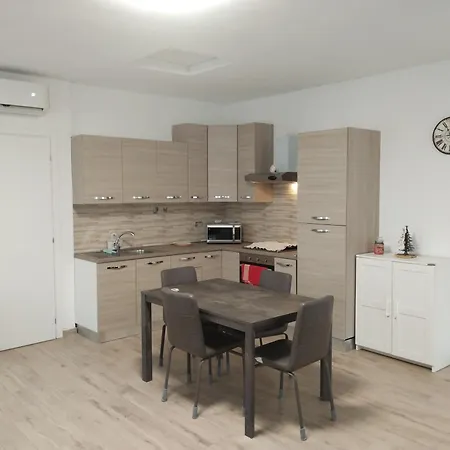 アパート Lary&giu